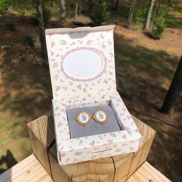 Avon Jewelry - Avon Precious Moments Pierced Earrings